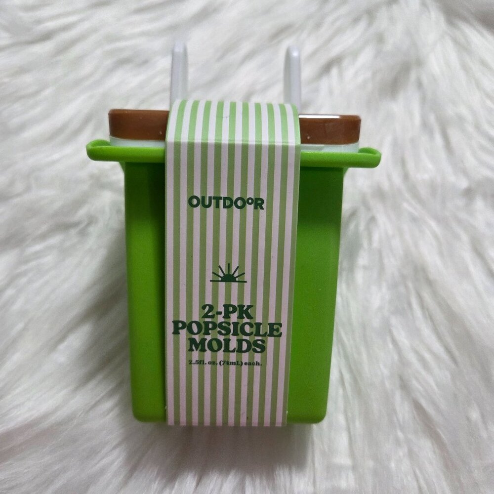 Kiwi Design Popsicle Molds Set